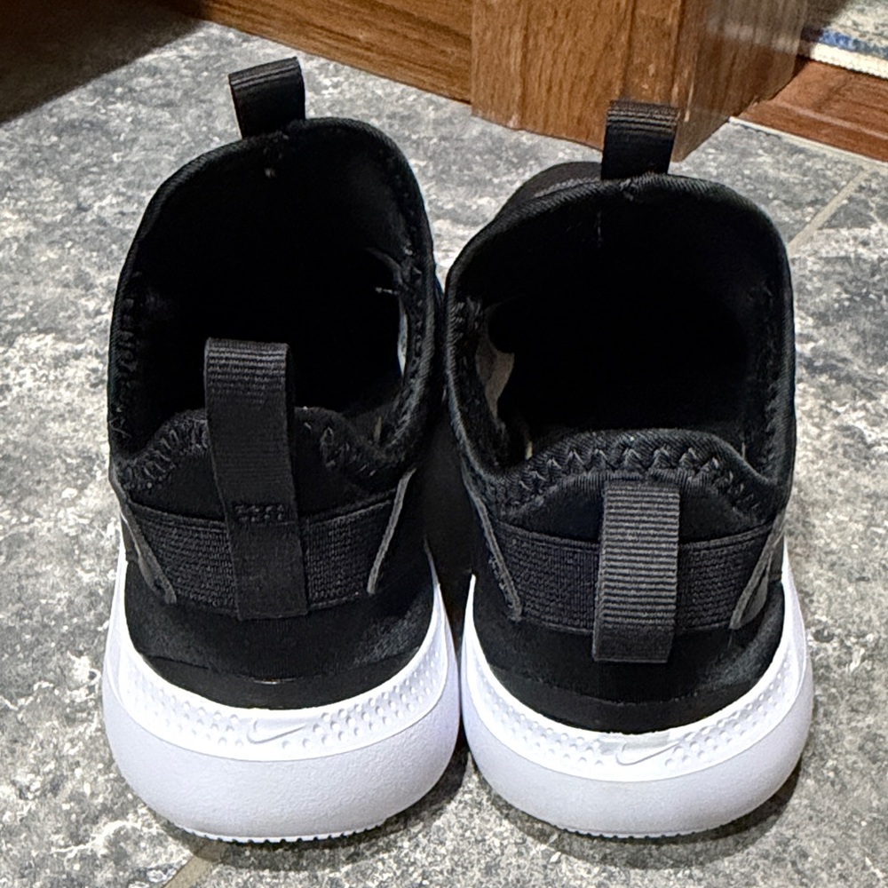 NWOB Kids' Nike Flex Runner 4 Slip On Shoes - Picture 5 of 6
